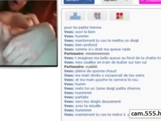 Une ado excité se masturbe sur omegle