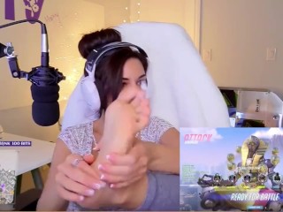 Alinity Feet